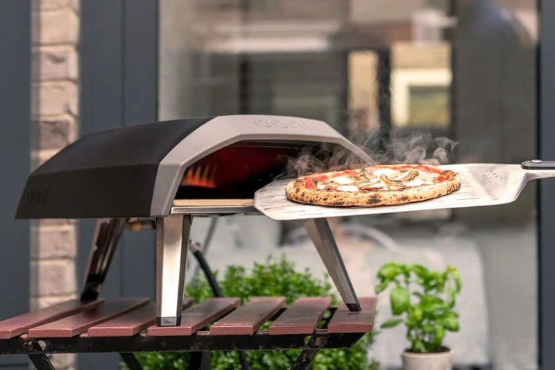 Pizza rustique au fromage et champignons