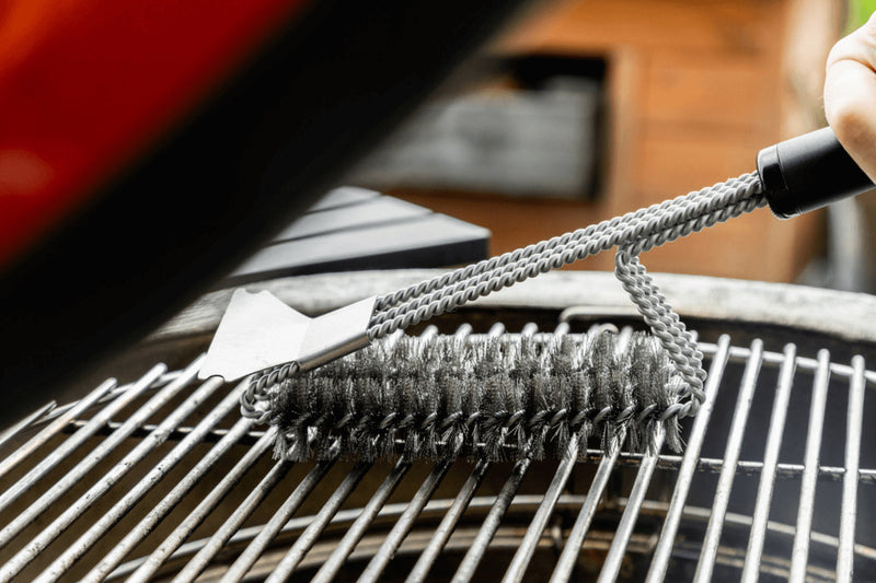 Comment nettoyer une grille de barbecue efficacement ?